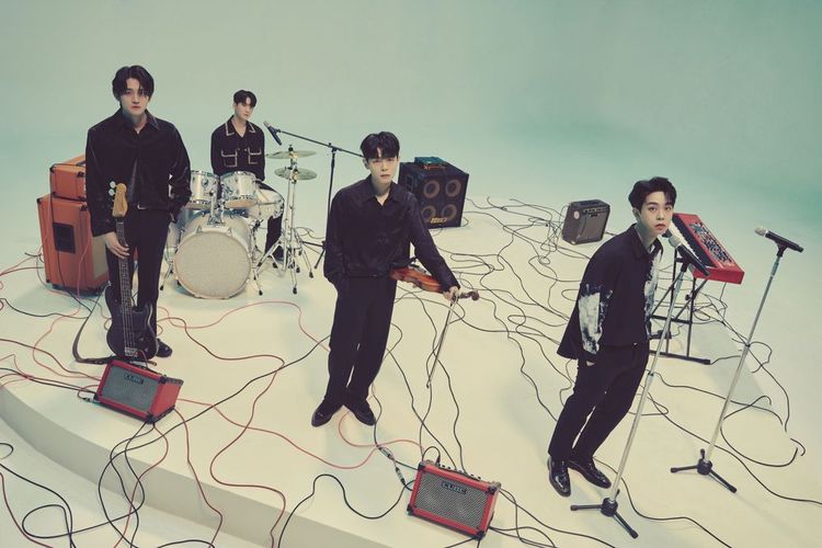 뮤지션 루시의 프로필 이미지